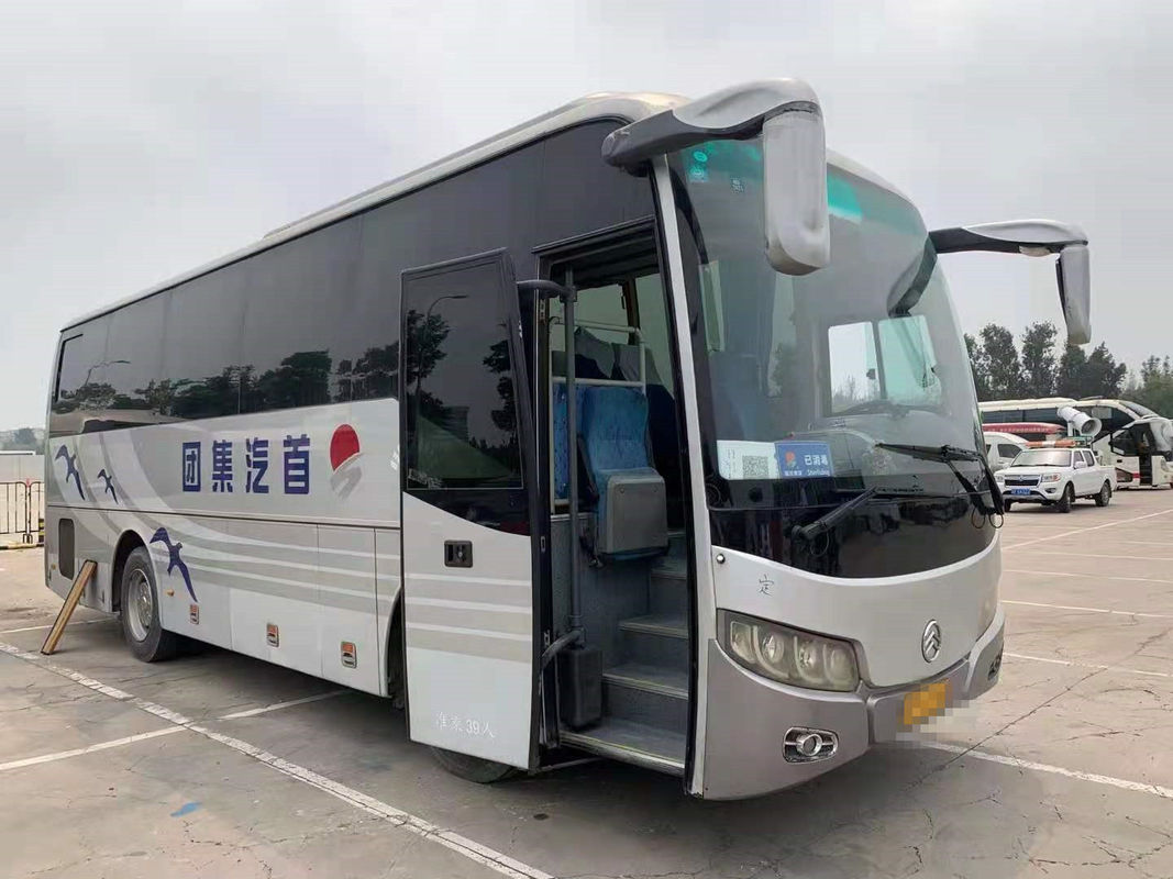39 Zetels gebruikten de Gebruikte Bus Bus van Yutong XML6897 Bus 2012 Jaar Leidingslhd Dieselmotoren