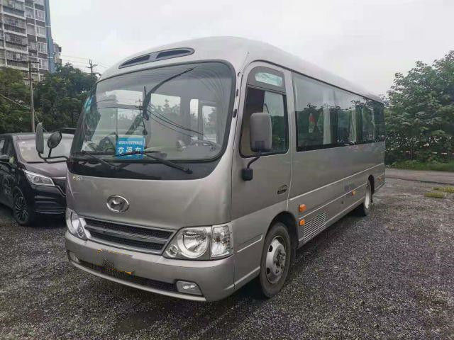 11 van de zetelsbus de Gebruikte Mini Bus CHM6710 Goede Voorwaarde van Bus Max Diesel Tank Engine Dimensions Hyundai Oorsprong