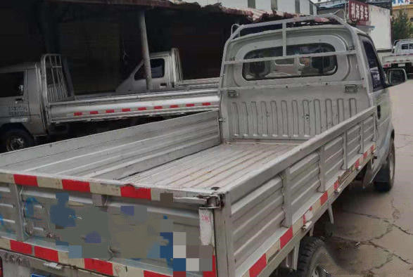 Dongfengmerk 6 Vrachtwagen 102HP van de Wielen de Lichte Lading voor Africe Gebruikt Mini Dump Truck