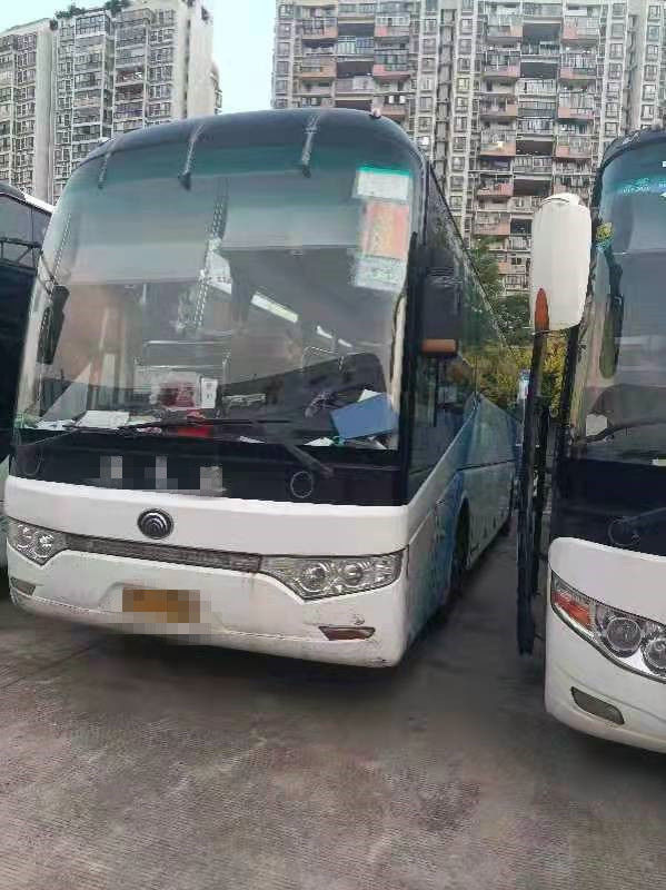 49 Zetels gebruikten de Bus Gebruikte Yutong-Aandrijving van Bus Left Hand van de Buszk6122hq Gebruikte Bus met Airconditioner