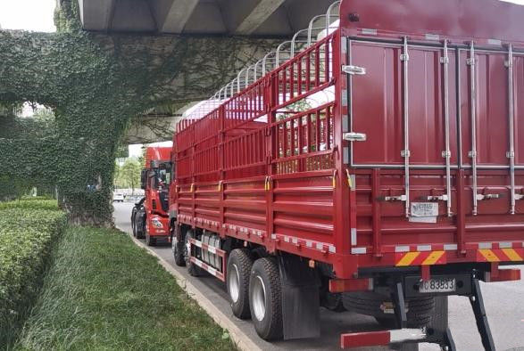 Dong-Feng 8x4 420hp China Gebruikte Vrachtwagen Cargo Trcuk Gloednieuwe LHD/RHD