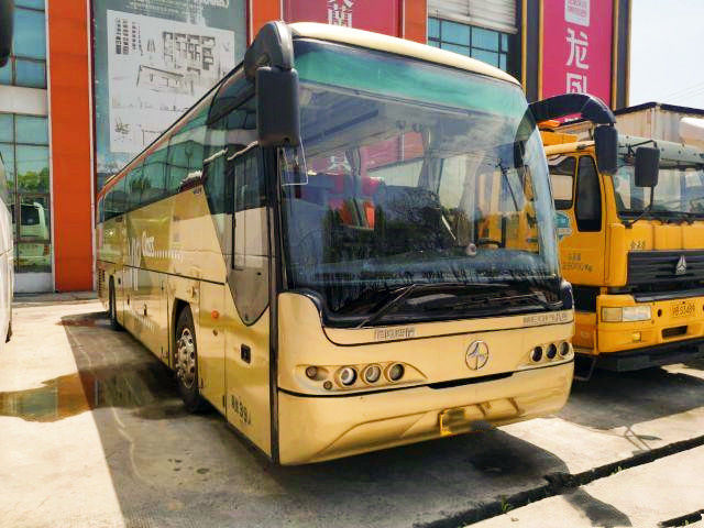 Sightseeing Bus Achter Weichai Motor Dubbele Deuren Beifang Merk Gebruikt Tour Bus BJF6120