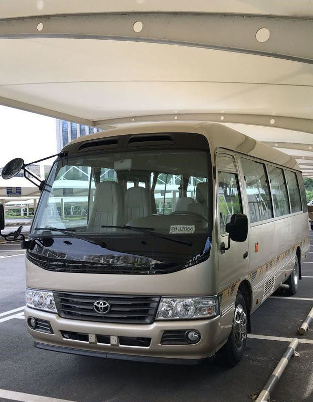 2010 Jaar 20 de Zetels Gebruikte van de Benzinemotor Gebruikte Mini Bus Toyota Coaster Bus van de Onderlegger voor glazenbus 2TR Linkerleiding