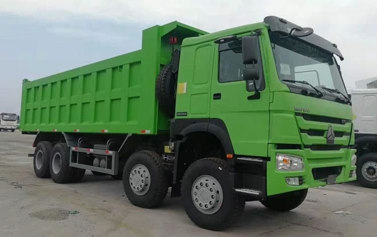 Gloednieuwe de Stortplaatsvrachtwagen van HOWO 8x4 371HP 25CBM voor Mijnbouwvervoer