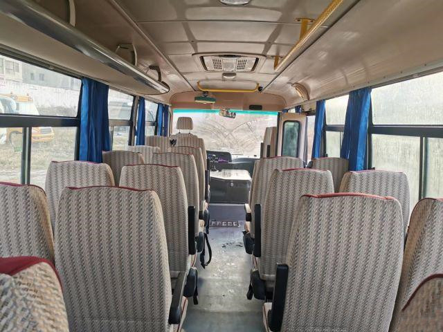 De Bus Prix 29 de Fabrikant Trading Companies Front Engine van Min Bus ZK6729d Yutong van de Zetelsbus