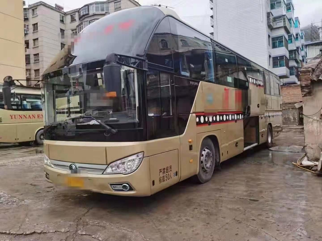 2018 de Jaar Gebruikte Bus Zk6122 50 van de Busyutong Gebruikte Reis de Steun Diesel a/c van Seat Lhd Gouden Kleur