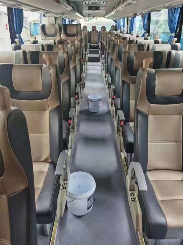 2018 de Jaar Gebruikte Bus Zk6122 50 van de Busyutong Gebruikte Reis de Steun Diesel a/c van Seat Lhd Gouden Kleur