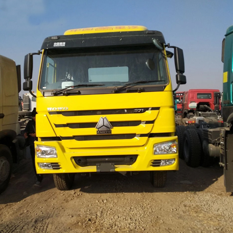 Sinotruk Gebruikte van de de Tractorvrachtwagen van de Tractor Hoofdaanhangwagen de Tractor Hoofdprijs van Howo 6*4