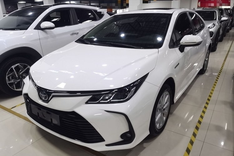 Gebruikt Corolla-Auto Eclectisch Voertuig met Corolla 2021 de Pionier s-CVT 5 van 1.2T Zetels Witte Kleur