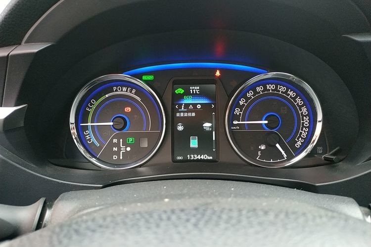 De gebruikte Corolla-Elektroauto's van de Autohoge snelheid met Corolla 2021 1.2T s-CVT bereiden 5 Zetels Witte Kleur 4 de Auto van de Deuren de wegSedan