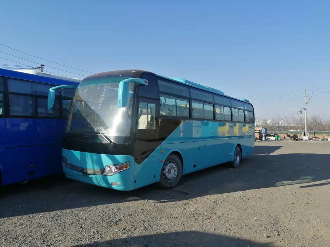 60 de Dieselmotoryutong Gebruikte Bus Bus For Commuter van de Zetels 2015 Jaar Gebruikte Bus Zk6110
