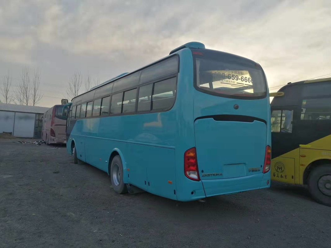 60 de Dieselmotoryutong Gebruikte Bus Bus For Commuter van de Zetels 2015 Jaar Gebruikte Bus Zk6110