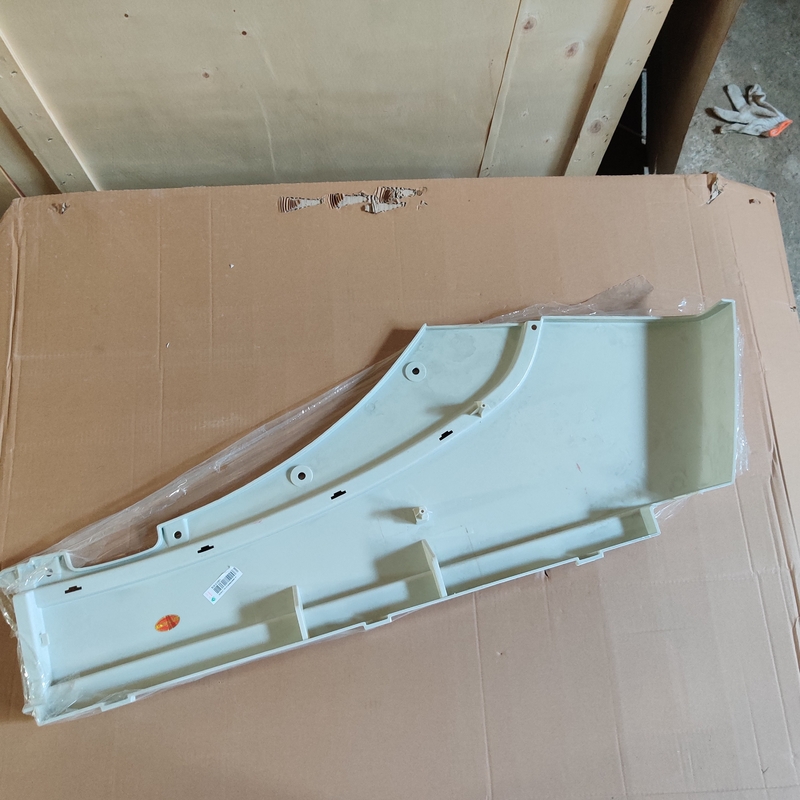 Pas aan de Chinees Achter Decoratieve Plaat van HOWO A7T7H, Bladplaat en Uiteinde van Achterfront wing plate aan.