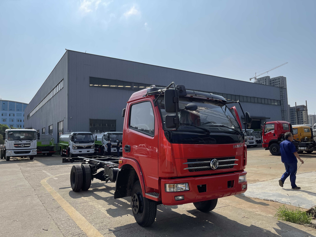 DF 4*4 Chassis 3,2 T gebruikten de Chassis van de de Tweede Hand140hp Vierwielige Aandrijving van de Tractorvrachtwagen