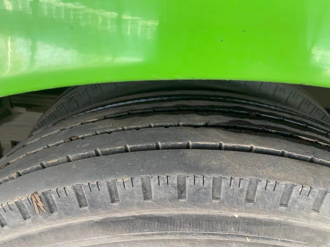 Yutong gebruikte de Stedelijke Bus van de Openbaar Vervoerbus Gebruikte Interlokale Luxe met Volledig Materiaal