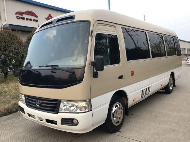 De tweedehandse Toyota-de Benzinebus van de Onderlegger voor glazenbus 3TR gebruikte 23 Zetels Mini Buses in het Jaargebruik van 2013