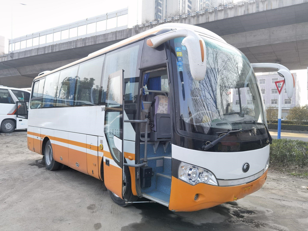 De tweedehandse van de Diesel van Luxeyutong Bussen Gebruikte Openbare 24-35 Gebruikte Bussen LHD Zetelsstad het Jaar van Busbuses in 2014