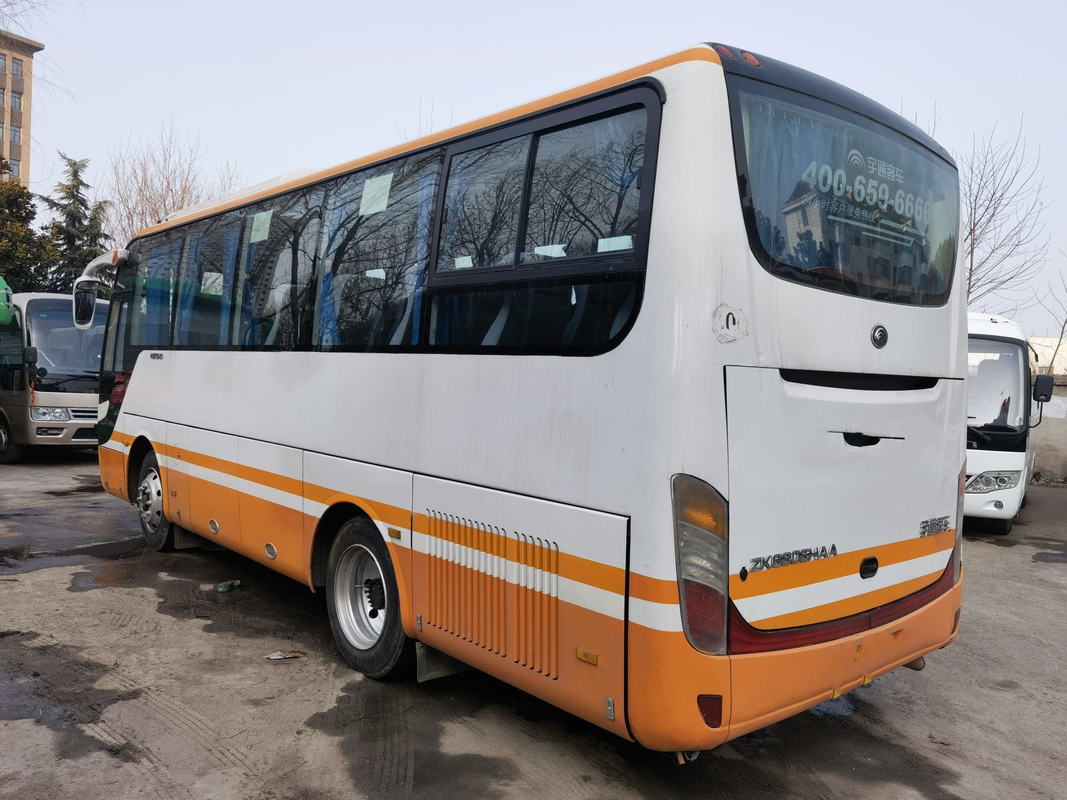 De tweedehandse van de Diesel van Luxeyutong Bussen Gebruikte Openbare 24-35 Gebruikte Bussen LHD Zetelsstad het Jaar van Busbuses in 2014
