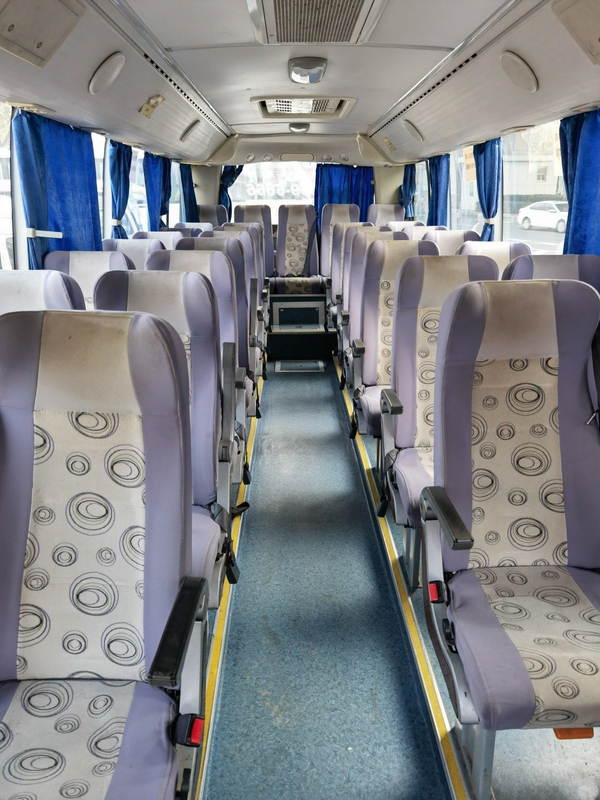 De tweedehandse van de Diesel van Luxeyutong Bussen Gebruikte Openbare 24-35 Gebruikte Bussen LHD Zetelsstad het Jaar van Busbuses in 2014