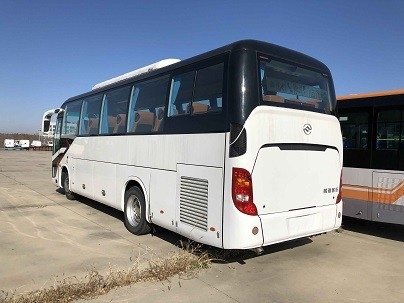 Bussen en Bussenmerk 34 van Huanghai Seater-Busvip Nieuwe de Passagiersbus van Busseat