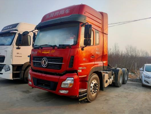 De gebruikte vrachtwagentractor 420hp gebruikte Tractor Hoofd6*4 50tons voor de vrachtwagen van de verkooptractor