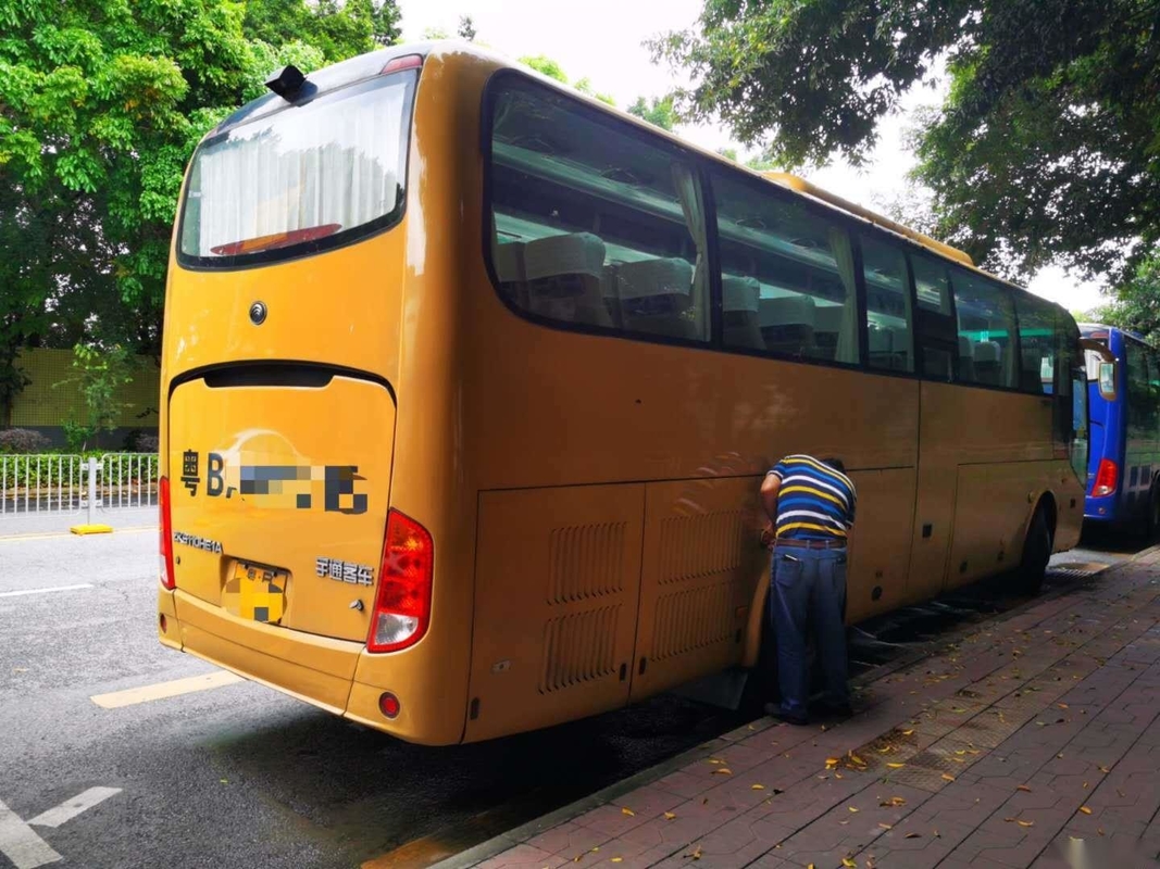 Bus Bus 60 van de de Aandrijvingspassagier van Seat Rechtse Deuren van Yutong ZK6110 Twee Bus Gebruikte