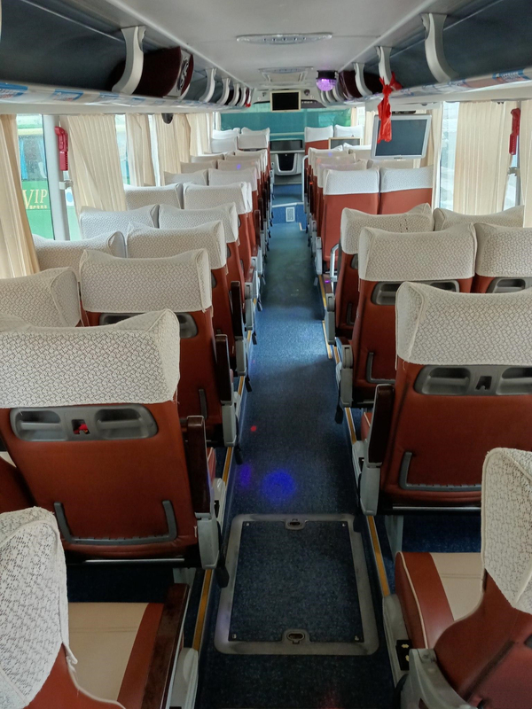 De gebruikte Yutong-de Reisbus Bus ZK6126 van het Merk 2015 Jaar gebruikte EURO III Bus van de Diesel Motor375hp de Bus Gebruikte Dubbele Deuren van Weicahi