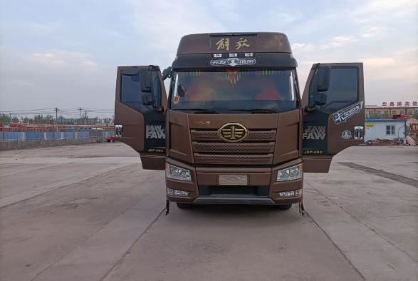 Van de de Tractorvrachtwagen 6*4 Xichai van FAW J6P van het de Motor de 460hp Gebruikte Paard Vrachtwagen LHD/RHD