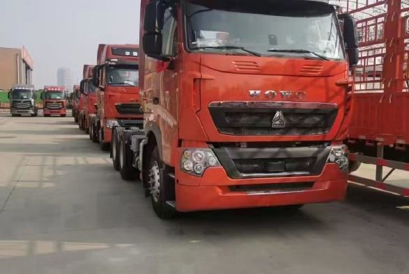De gebruikte HOWO-Euro V-motor van de Tractorvrachtwagen 6*4 480hp T7H LHD/RHD