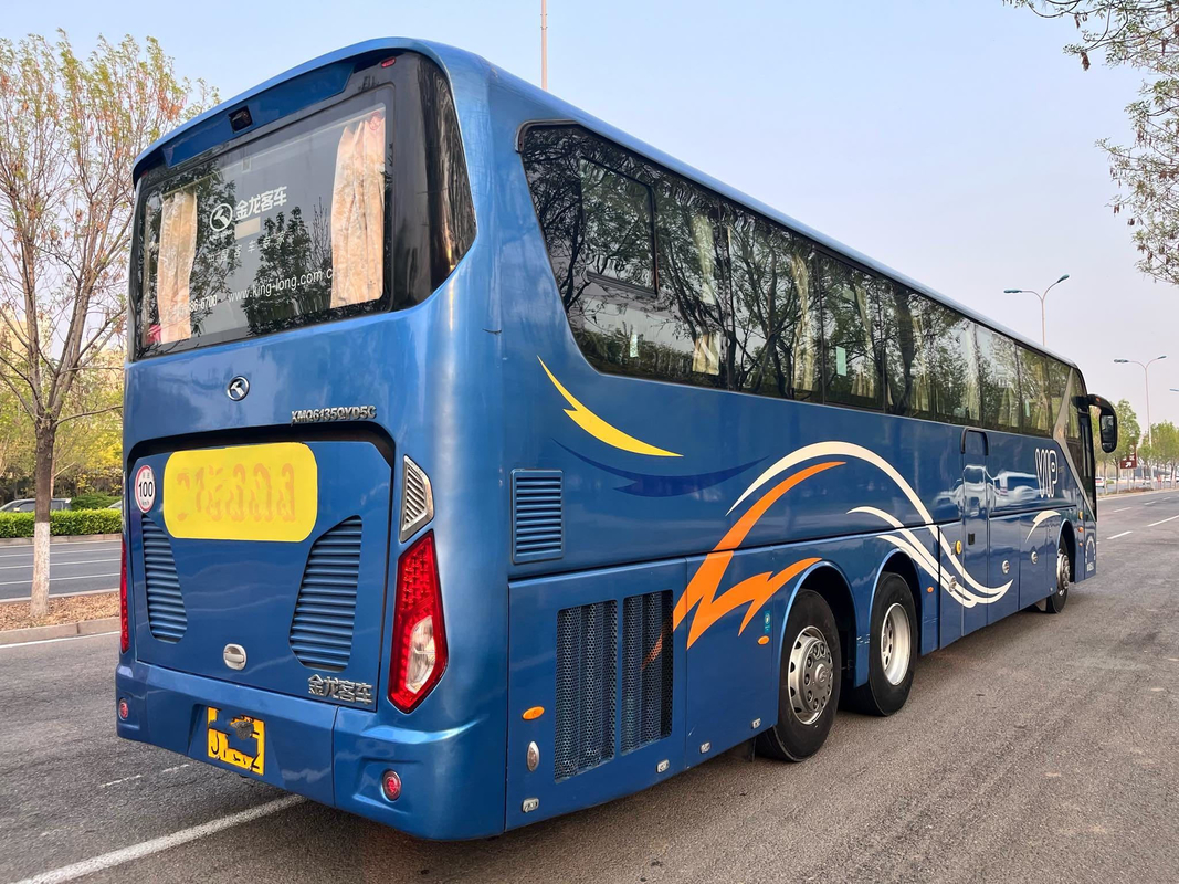 De Kinglongbus Nieuwe XMQ6135 gebruikte Bus Buses 56 Zetels LHD Front Engine Double Axle