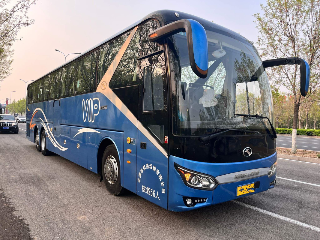 De Kinglongbus Nieuwe XMQ6135 gebruikte Bus Buses 56 Zetels LHD Front Engine Double Axle