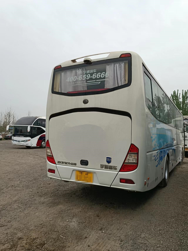 2015 Jaar 65 de Seater Gebruikte Yutong-van de de Bus310kw Achtermotor van de Buszk6127 Gebruikte Passagier Rechtse Aandrijving