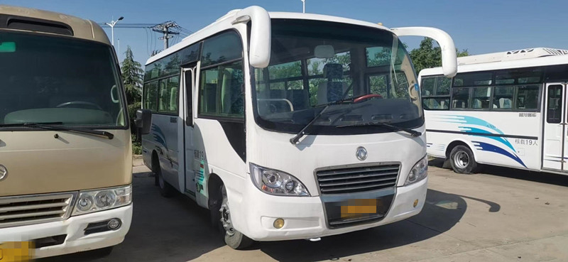 2016 Jaar 19 Zetels Gebruikte Bus Tweede Hand Dfac Mini Bus Left Hand Drive Geen Ongeval 2 As