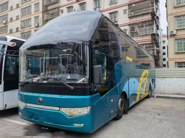 De eerste Bus ZK6122H 51 Achter de Motorbus Luxury van Yutong van de Klassen Rechtse Aandrijving van Seater