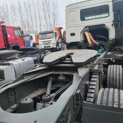 Op zwaar werk berekende Gebruikte de Tractorvrachtwagen van Sinotruck van de 10 Wielen Tweede Hand Howo met Weichai-Motor