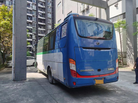 39 Zetels gebruikten Yutong-de Leidingsdieselmotoren van de Buszk6888 Bus RHD voor Vervoer