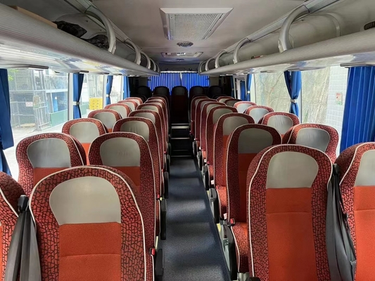 39 Zetels gebruikten Yutong-de Leidingsdieselmotoren van de Buszk6888 Bus RHD voor Vervoer
