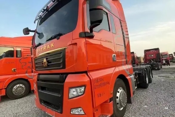 Gebruikte van Diesel van de de Tractorvrachtwagen 540hp 6×4 Vrachtwagenssinotruck Sitrak de Aandrijvingswijze Zes Cilinders in Lijn