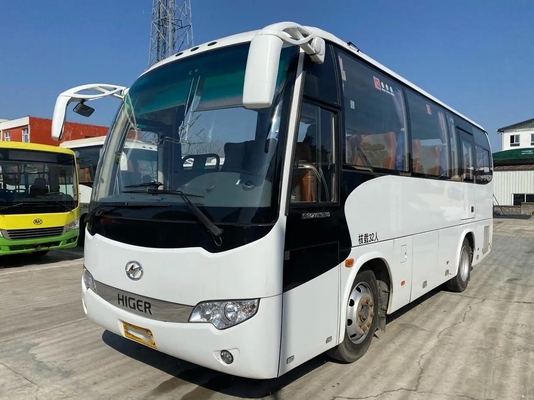 De gebruikte Luxe vervoert van de BusBus KLQ6796 Yuchai van de 32 Zetels Tweede Hand Hogere de Motor Witte Kleur per bus