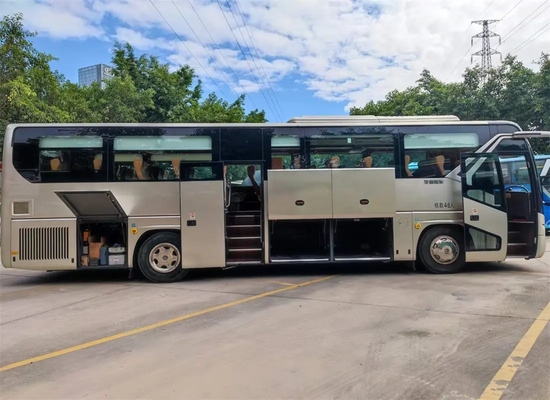 Bussen Dubbele Deuren over lange afstand 46 Zetels 11 Meters Luxebinnenhuisarchitectuur Gebruikt Jong Tong Bus ZK6119