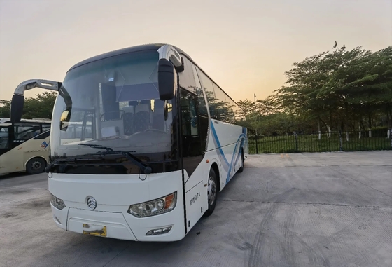 De gebruikte Luxe traint Motor 6 van Dragon Bus XML6102 Yuchai van 2 Deuren80% Nieuwe 47 Zetels 2de Gouden Cyliders met a/c