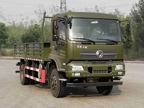 Gebruikte 4x4-van de Motoroff road Dongfeng van Vrachtwagenscummins de Vrachtwagen zes-Snelheid Versnellingsbak