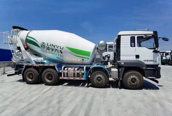 Gebruikte zware vrachtwagens 8*4 aandrijflijn Shacman Betonmixer Truck 12 kubiek