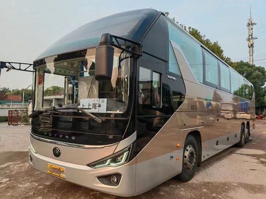 2020 jaar Gebruikte Diesel Bus 56 zitplaatsen Double Door VIP Coach Bus Yutong ZK6137