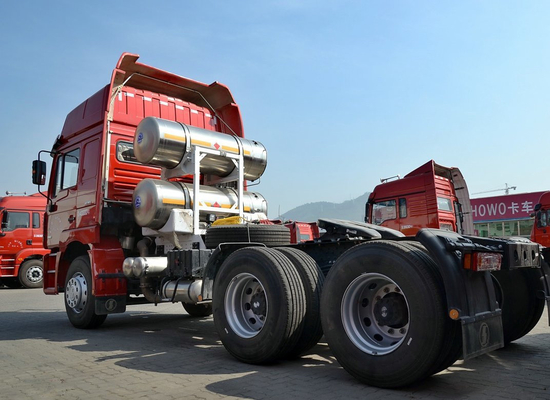 Shacman Truck Head 6*4 Drive Mode Paard Tractor LNG Grote gas tank 380hp Kolenvervoer