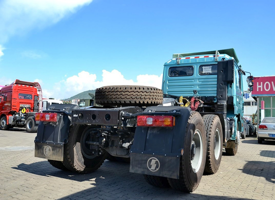 Truck Tractor Hoofd Shacman F3000 Paard 10 Wielen 336 pk Dagelijkse transport van industriële producten