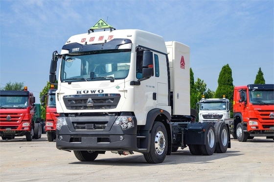 HOWO Zware vrachtwagen 460 pk 6x4 CNG Gevaarlijke goederen Tractor Nationale VI Achterwiel
