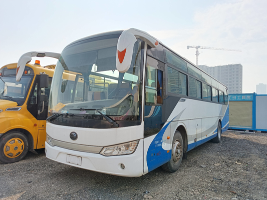 Busgebruik In Afrika Youngtong ZK6115 Dubbele deur Schuifvenster 47 zitplaatsen Dieselmotor A/C