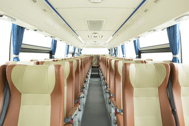 2013 van de Busdiesel van de Jaar het Yutong Gebruikte die Reis Type a/c met 24-51 Zetels wordt uitgerust