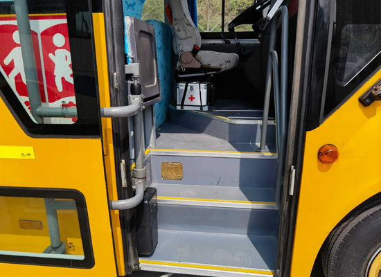 41 van de de Bussenzk6729d Dieselmotor Gebruikte School van zetels 2014 Jaar Gebruikte Yutong de Buslhd Bestuurder Steering No Accident
